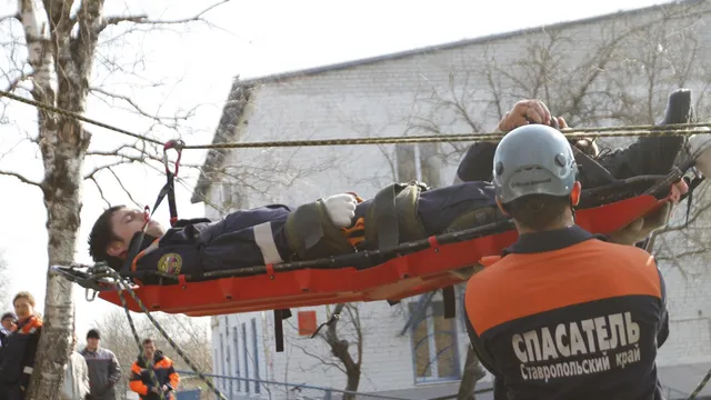 Владимир Владимиров поздравил ставропольцев с Днём спасателя России