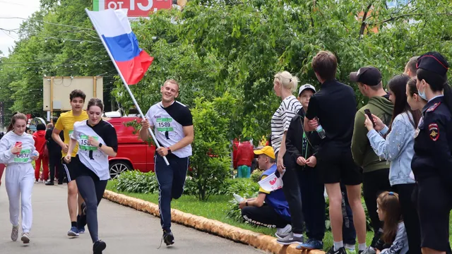 В Ставрополе сотрудники Росгвардии вместе с детьми приняли участие в «Зелёном марафоне»
