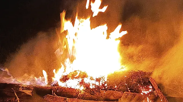 В Кисловодске при пожаре в частном доме пострадал пожилой мужчина