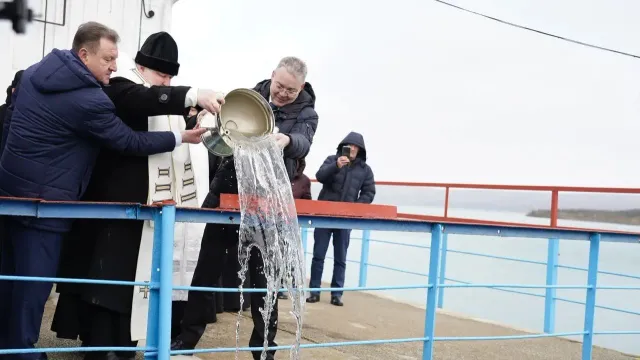 На Сенгилеевском водохранилище освятили воду в Крещение Господне