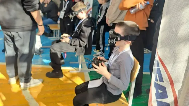 Юные пилоты Кочубеевского округа стали победителями краевой гонки дронов