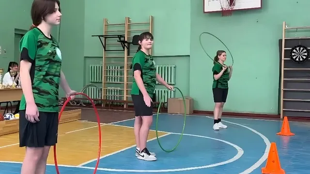 Спортивный марафон объединил школьников Стаханова и педагогов Ипатова