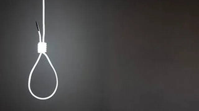 13-летняя девочка повесилась из-за несчастной любви в селе Калиновском