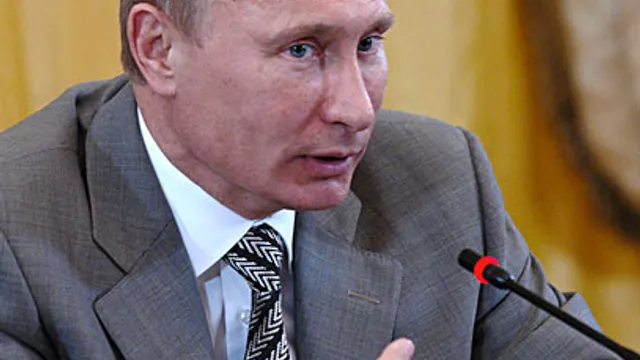 Путин предложил помогать медикам в первую очередь в регионах, «которые сами шевелятся»