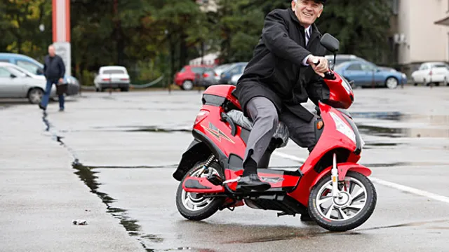 Ставропольцы тестируют электровелосипеды и электроскутеры