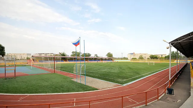 В станице Староизобильной на Ставрополье до конца июня отремонтируют стадион